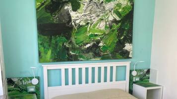Deluxe Double Room (Verde) | Minibar, desk, WiFi (free)
