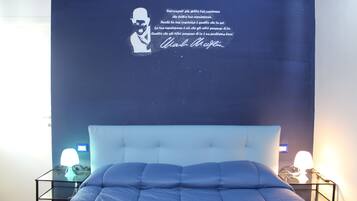 Deluxe-Vierbettzimmer (Rossa) | Minibar, Schreibtisch, kostenloses WLAN