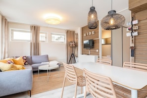 Classic Apartment, 2 Bedrooms, Sauna (Mitt i Åre, ski-in) | 2 bedrooms, iron/ironing board, free WiFi