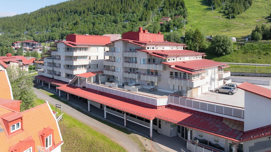 Ă
re Travel - Center