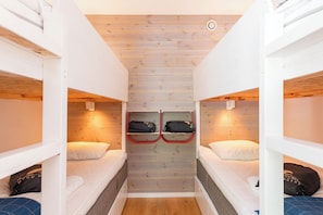 Basic Apartment, 2 Bedrooms, Sauna (Mitt i Åre, ski-in) | 2 bedrooms, iron/ironing board, free WiFi