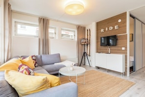 Classic Apartment, 2 Bedrooms, Sauna (Mitt i Åre, ski-in) | 2 bedrooms, iron/ironing board, free WiFi