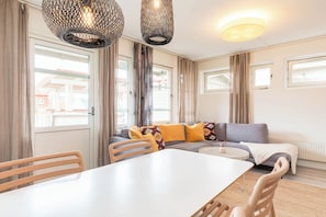 Classic Apartment, 2 Bedrooms, Sauna (Mitt i Åre, ski-in) | 2 bedrooms, iron/ironing board, free WiFi