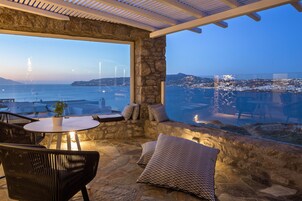 Corner Suite Sea View with Sharing Pool | Vistas del balcón