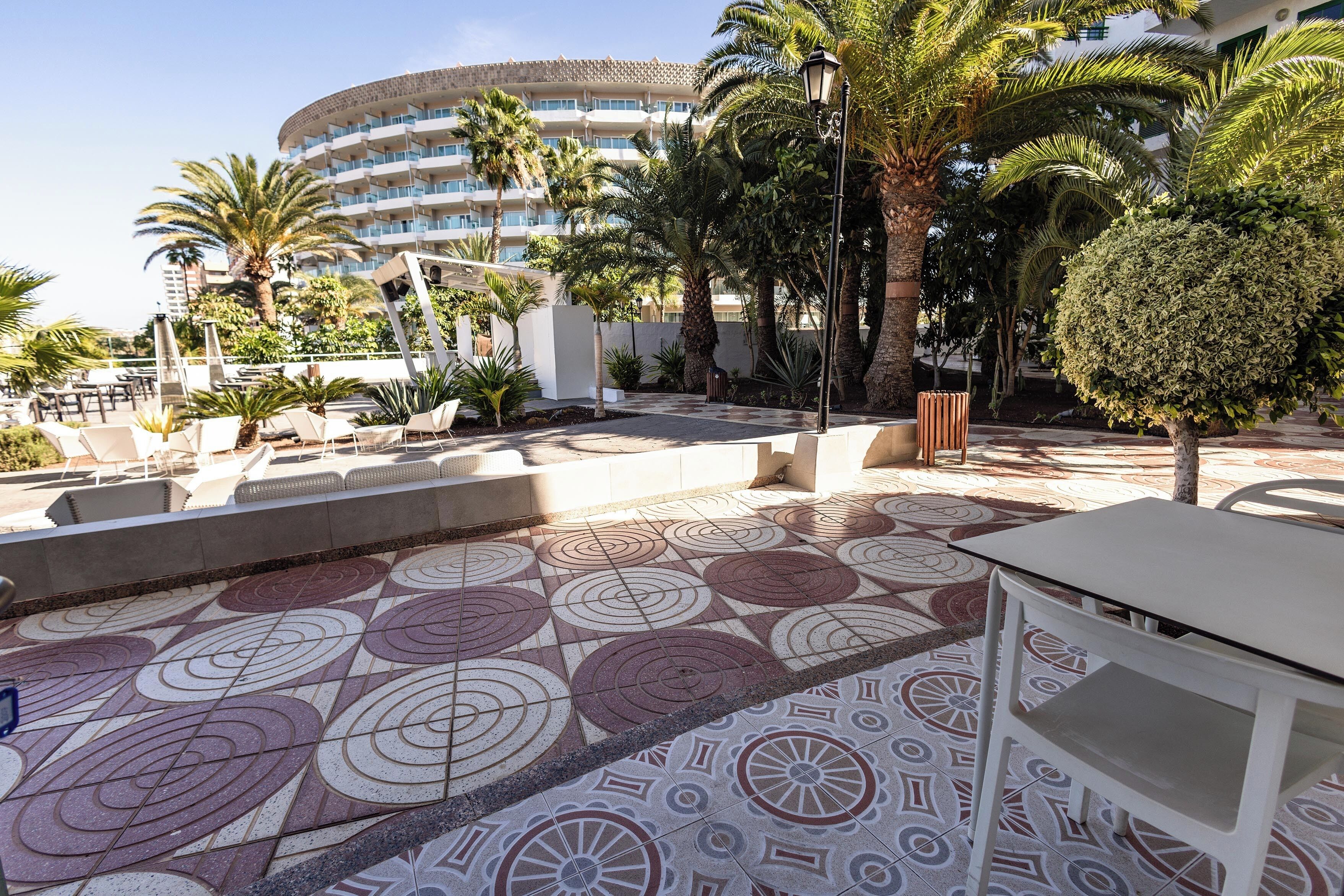 in-room safe, desk, blackout curtains, free wifi