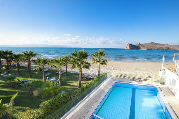Sea-view apartment: Beach-Front | Memory foam beds, in-room safe, soundproofing, iron/ironing board