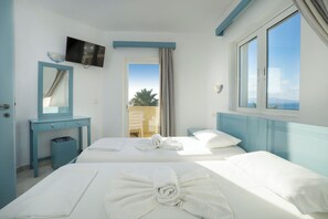 Sea-view apartment: Beach-Front