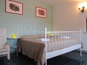 Panoramic Studio, 1 King Bed, Sea View | Iron/ironing board, cribs/infant beds, free WiFi, bed sheets
