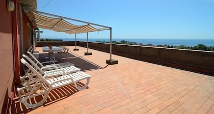Comeinsicily - Rocce Nere