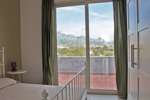 Superior Apartment, 2 Bedrooms, Ocean View | Premium bedding, iron/ironing board, cots/infant beds, free WiFi