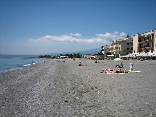 Comeinsicily - Rocce Nere