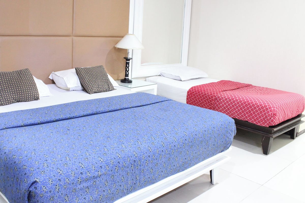Family Triple Room, 1 Bedroom | Minibar, free WiFi