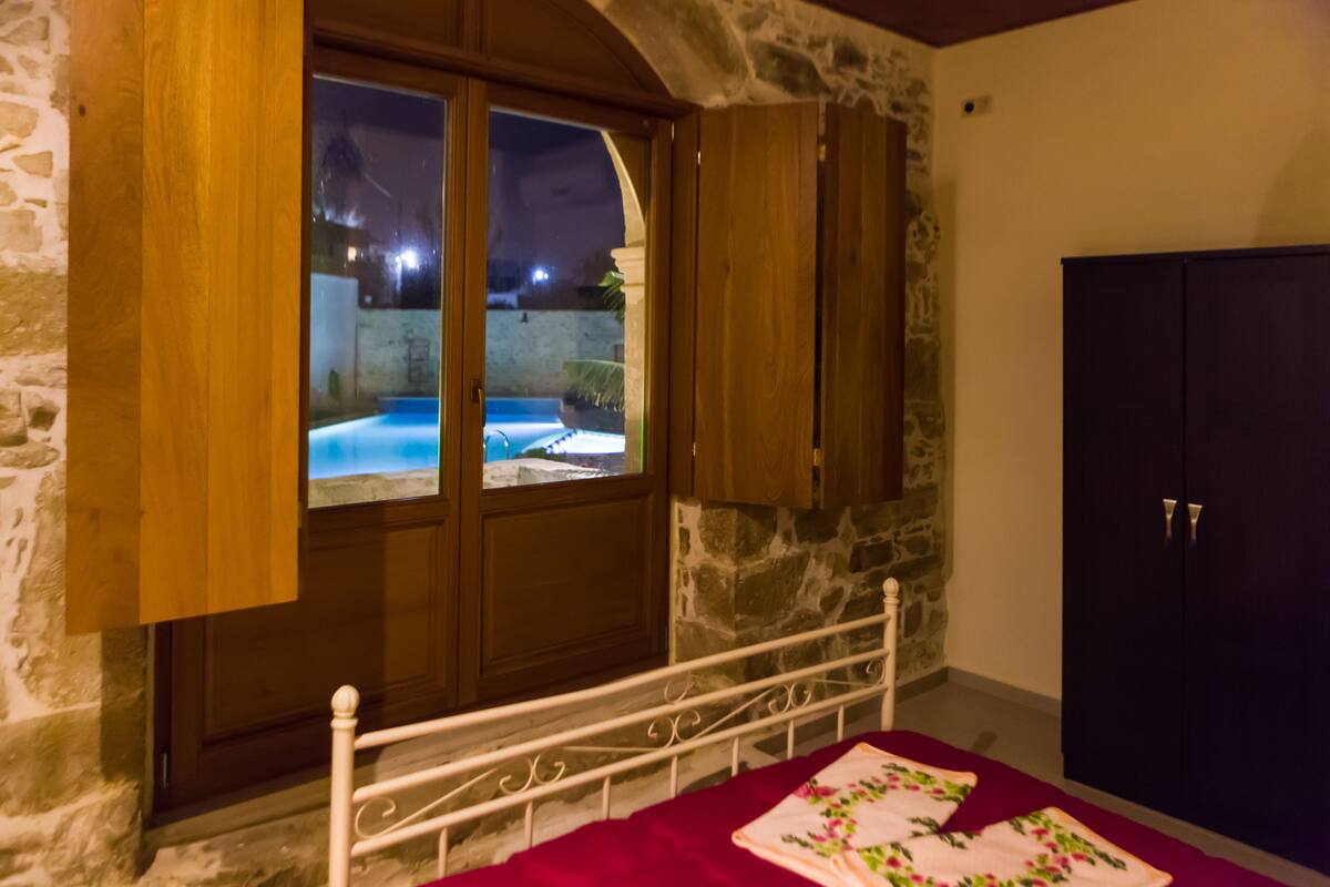 Traditional Duplex, Private Pool