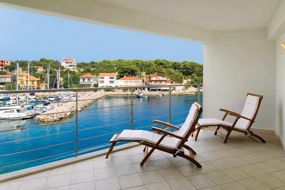 Executive Suite, Balcony, Sea View | Terrace/patio