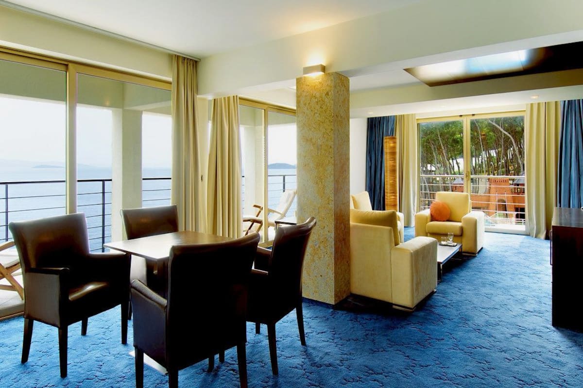 Presidential Suite, 2 Bedrooms, Balcony, Sea View | Living area