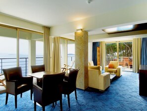 Suite – president, 2 soverom, balkong, sjøutsikt | Oppholdsområde