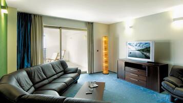 Suíte presidencial, 2 quartos, sacada, vista para o mar | Cofres nos quartos