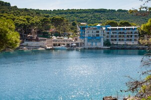 숙박 시설 정면