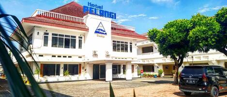 Bagian depan properti