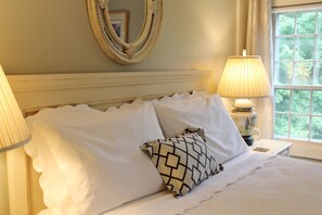 Premium kamer, 1 queensize bed | Een kluis op de kamer, een strijkplank/strijkijzer, gratis wifi