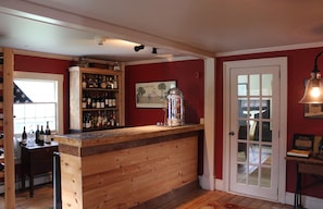 Bar (on property) - King Hill Inn & Kitchen (New London)