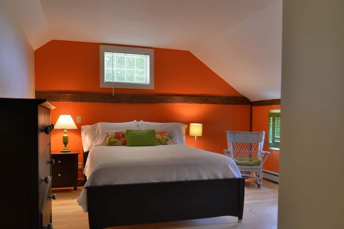 Premium kamer, 1 queensize bed | Een kluis op de kamer, een strijkplank/strijkijzer, gratis wifi