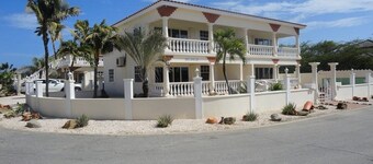 Landslake Apartments