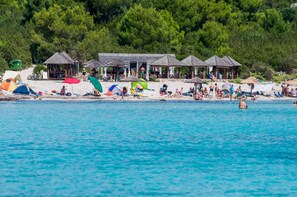 On the beach - Hotel Agava (Bozava)