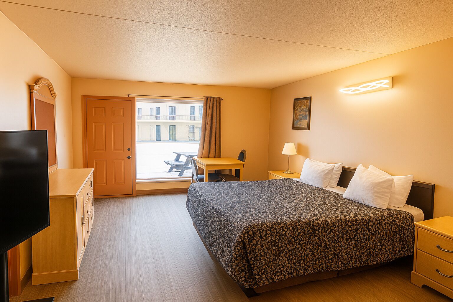 ห้องคลาสสิก, เตียงคิงไซส์ 1 เตียง | เตียงเสริม/เปล, Wi-Fi ฟรี