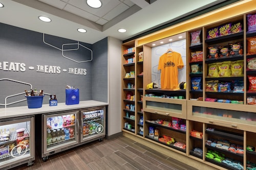 Hampton Inn & Suites Pittsburgh/Harmarville