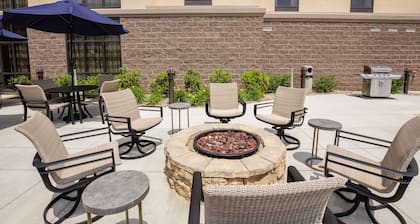 Hampton Inn & Suites Pittsburgh/Harmarville