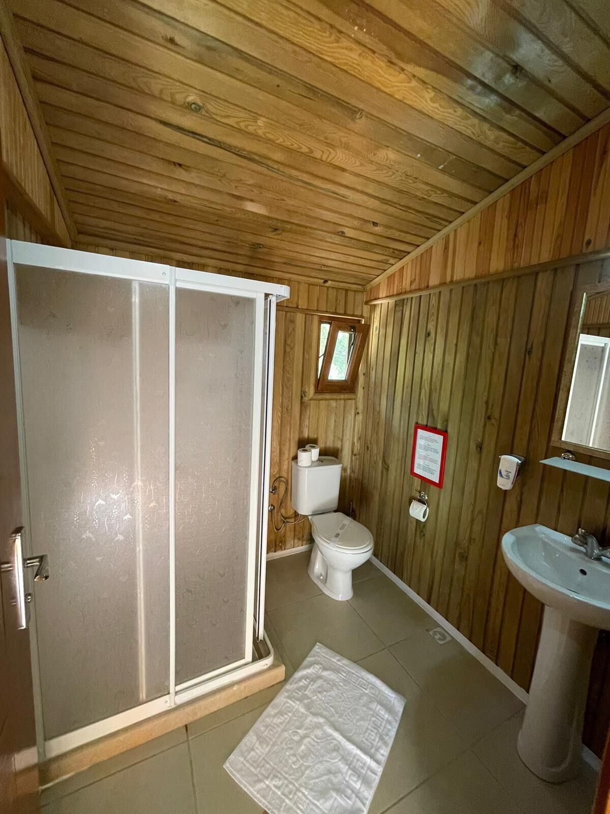 deluxe bungalow, 2 bedrooms, sea view (duplex) | bathroom | shower, hair dryer, slippers, towels