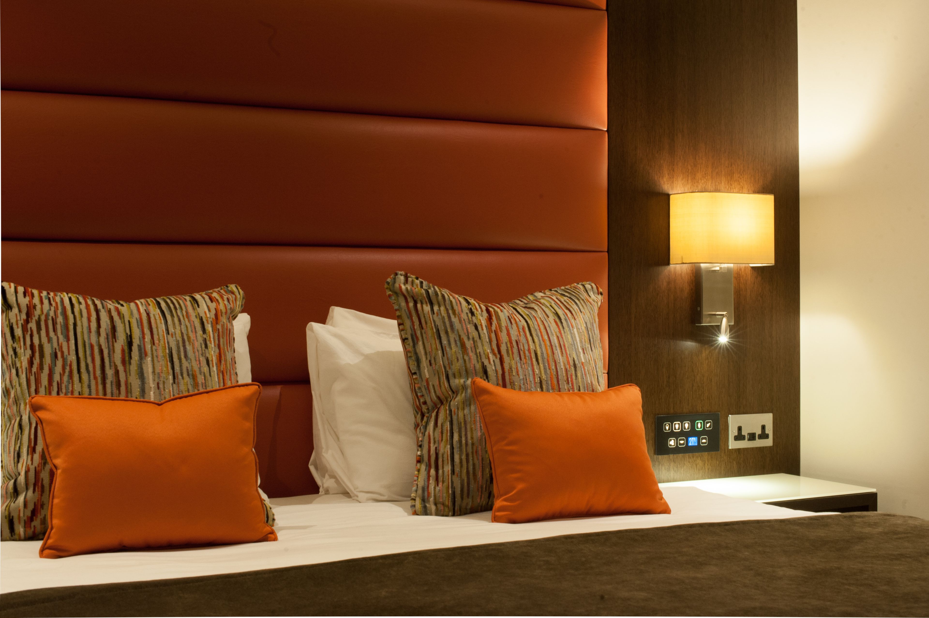 minibar, in-room safe, desk, laptop workspace