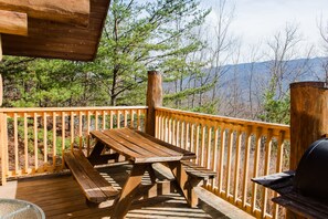 Basic Cabin | Terrace/patio