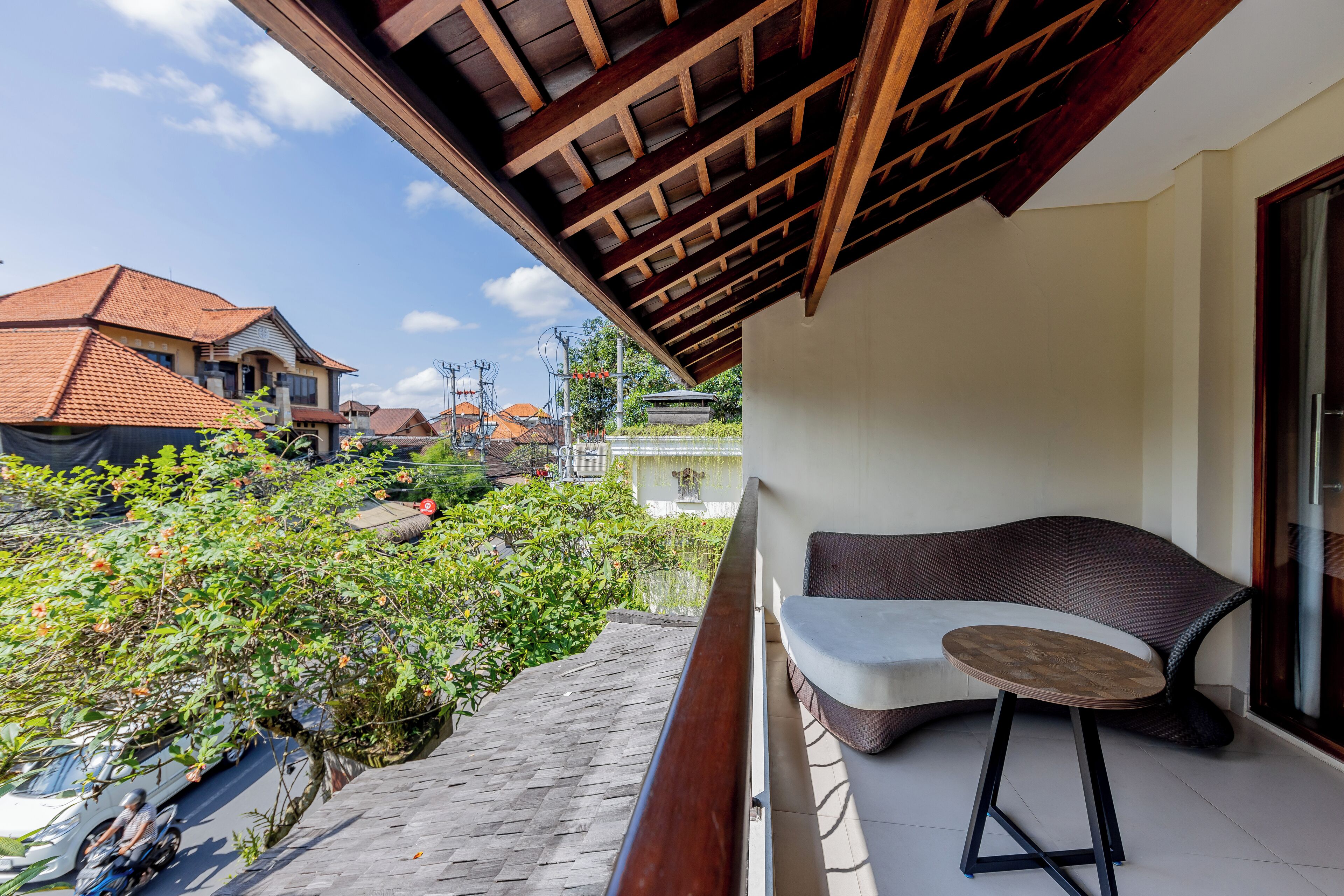 Standard Room | Balcony