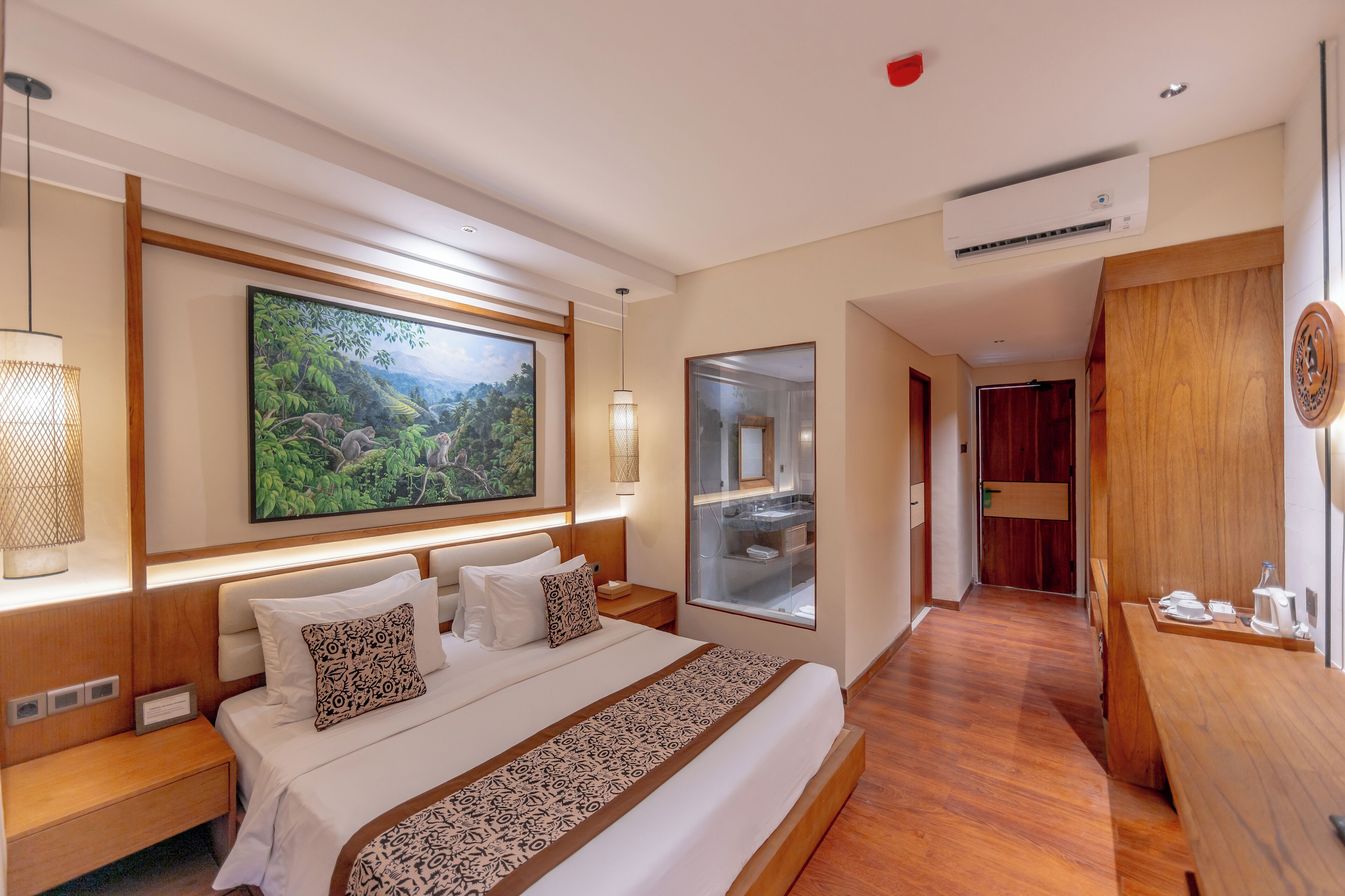 Deluxe Room with Lagoon Access