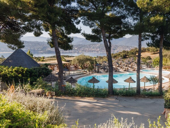 3 outdoor pools, open 10:00 AM to 7:00 PM, pool umbrellas, sun loungers
