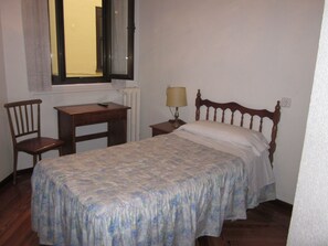 Habitación individual | Escritorio