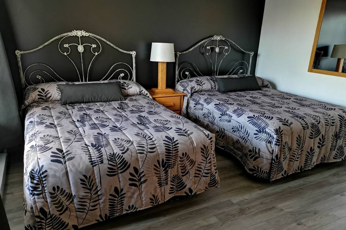 Standard Room, 2 Double Beds