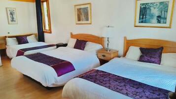 أغطية فراش متميزة ومكتب وستائر تعتيم وأسرّة أطفال/رضّع