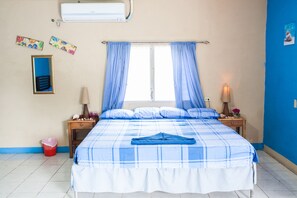Family Room | Free WiFi - Hotel Hamacas Astillero (Tola)
