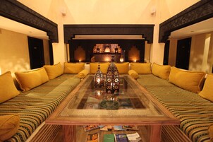 Sala de estar en el lobby