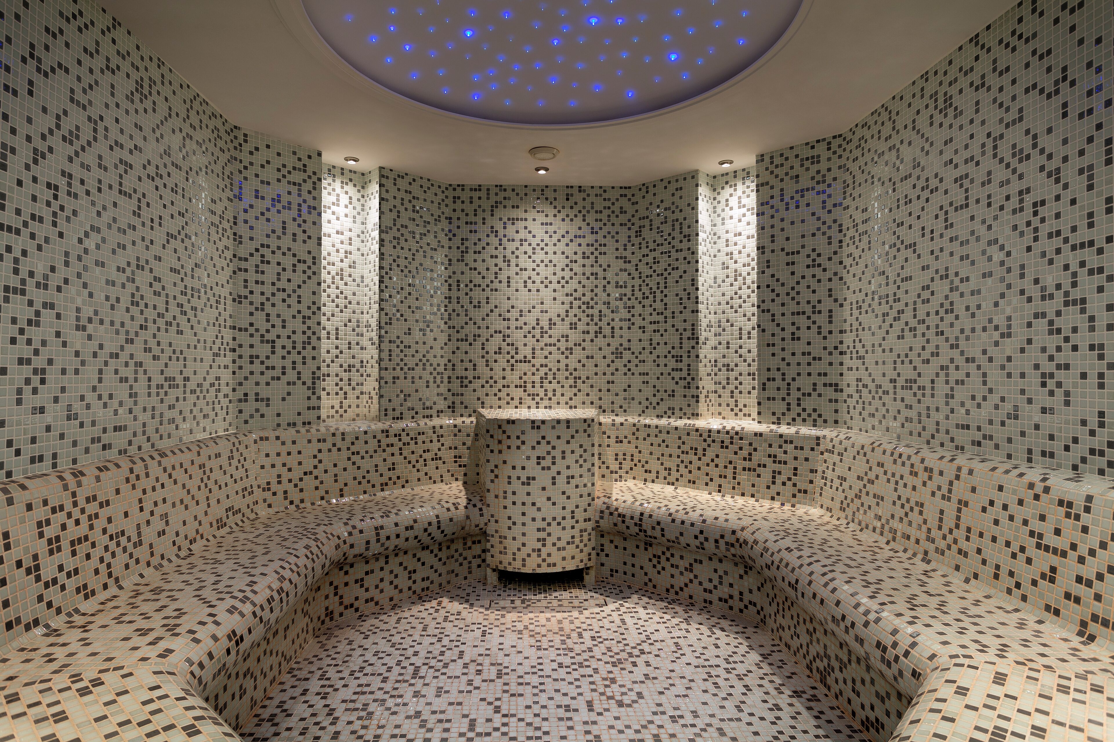 sauna, hot tub, steam room, turkish bath/hammam, 24 treatment rooms