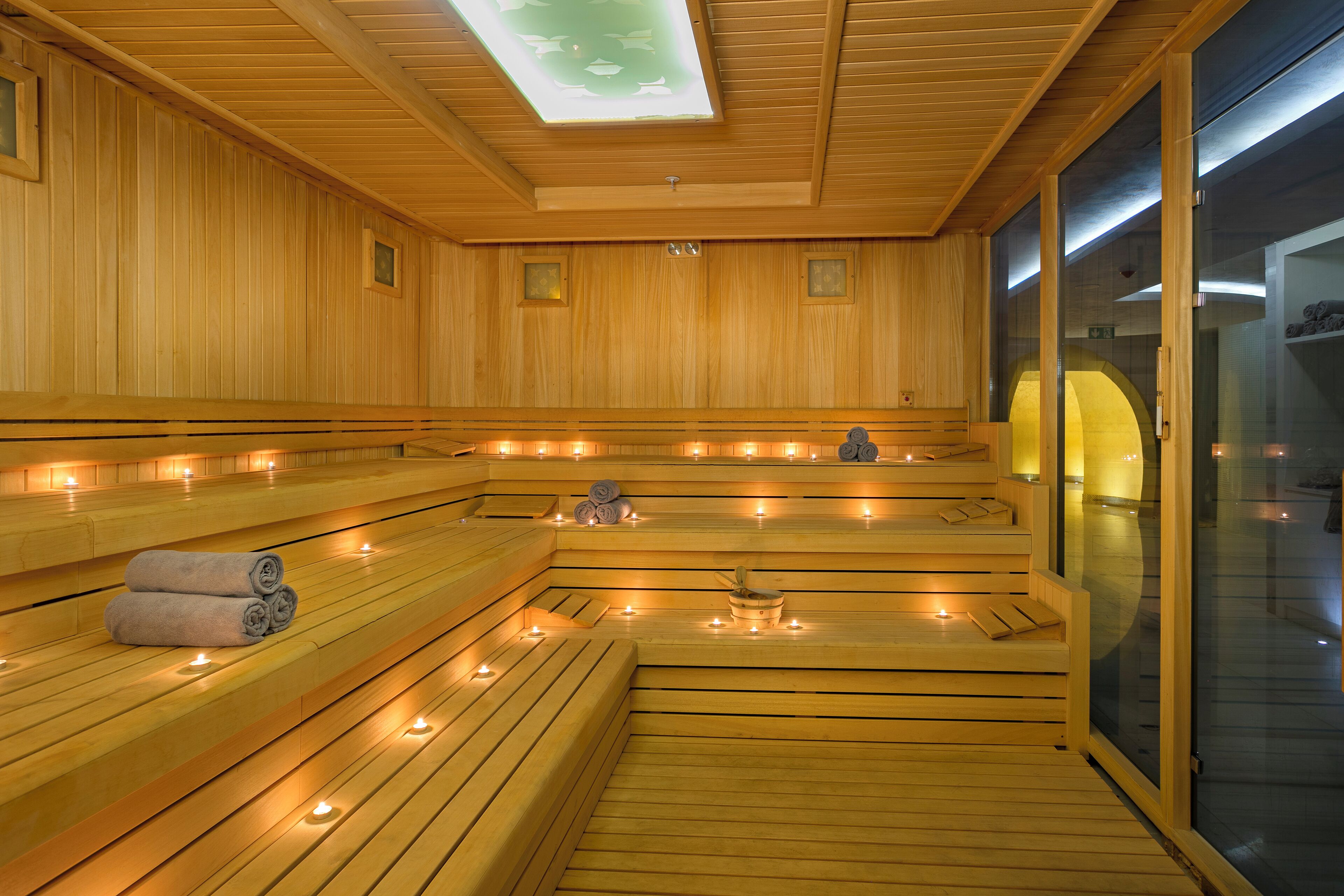 sauna, hot tub, steam room, turkish bath/hammam, 24 treatment rooms