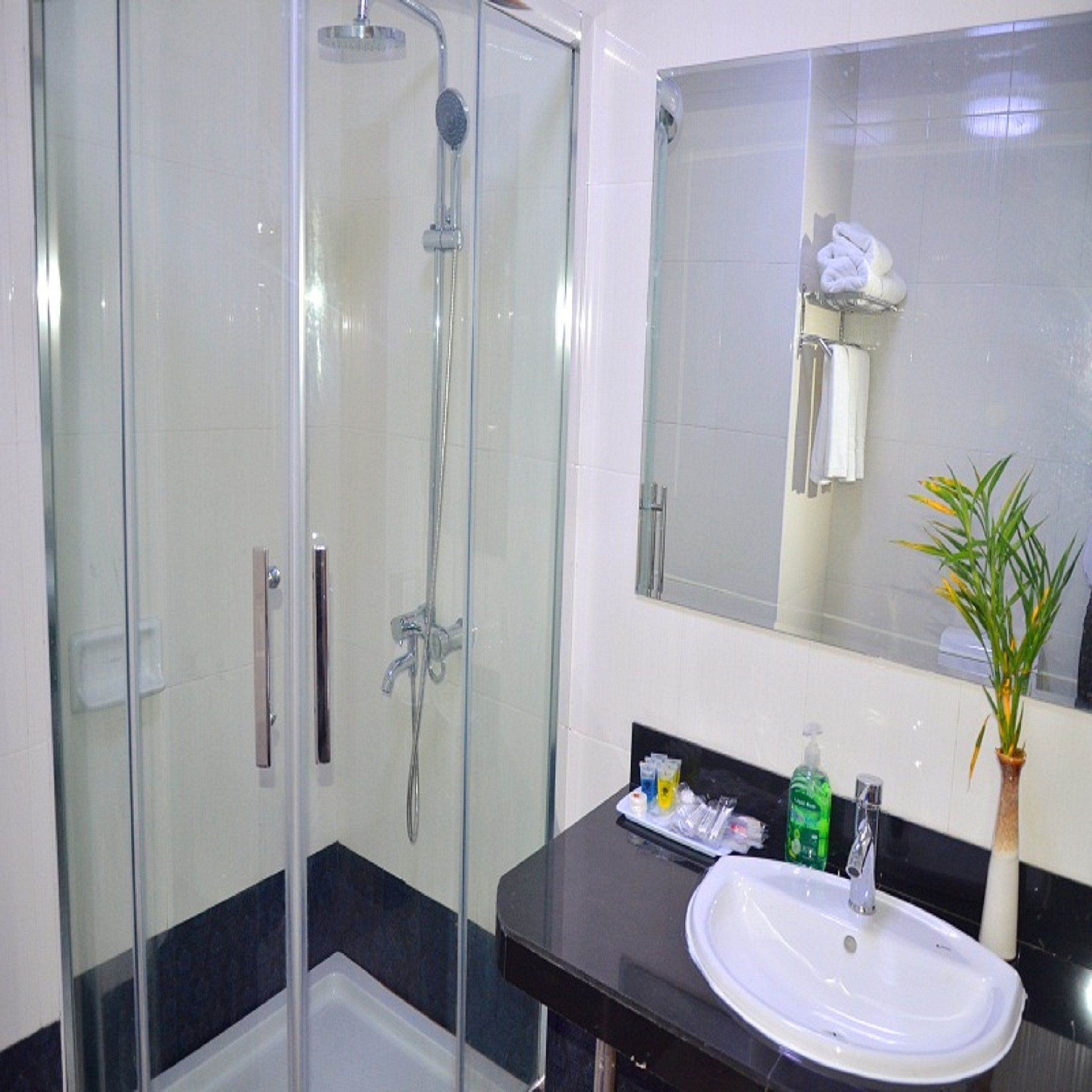 Standard Single Room | Bilik Mandi | Kelengkapan dandanan diri percuma, pengering rambut, selipar 