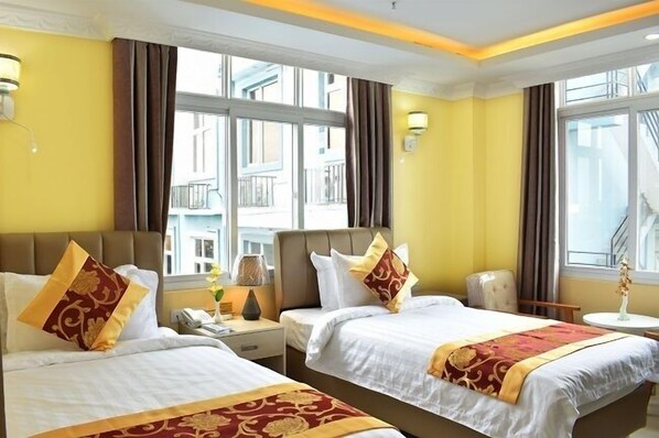 Minibar, in-room safe, desk, blackout curtains