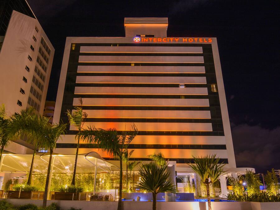 Fassade der Unterkunft – Abend/Nacht