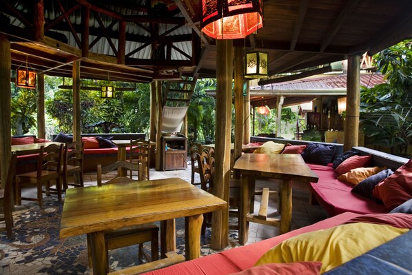 Interior - Casa Zen (Cóbano)