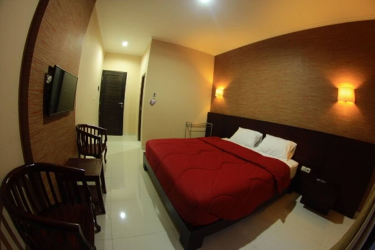 1 bedroom, premium bedding, in-room safe, desk