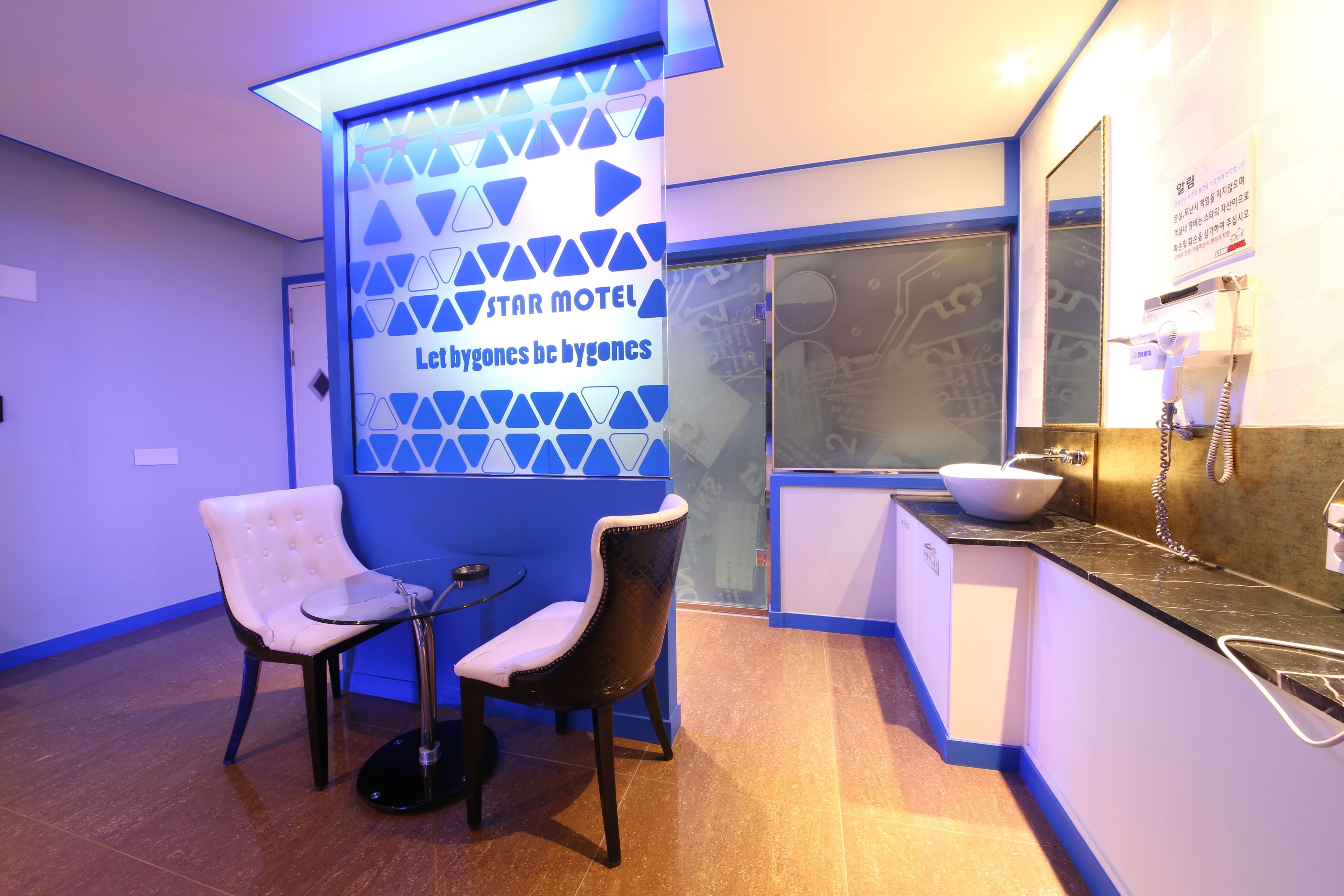 Standard Room (Base Occupancy is 2 pax, Extra Person Fee 10,000 KRW) | 1 bedroom, premium bedding, individually decorated